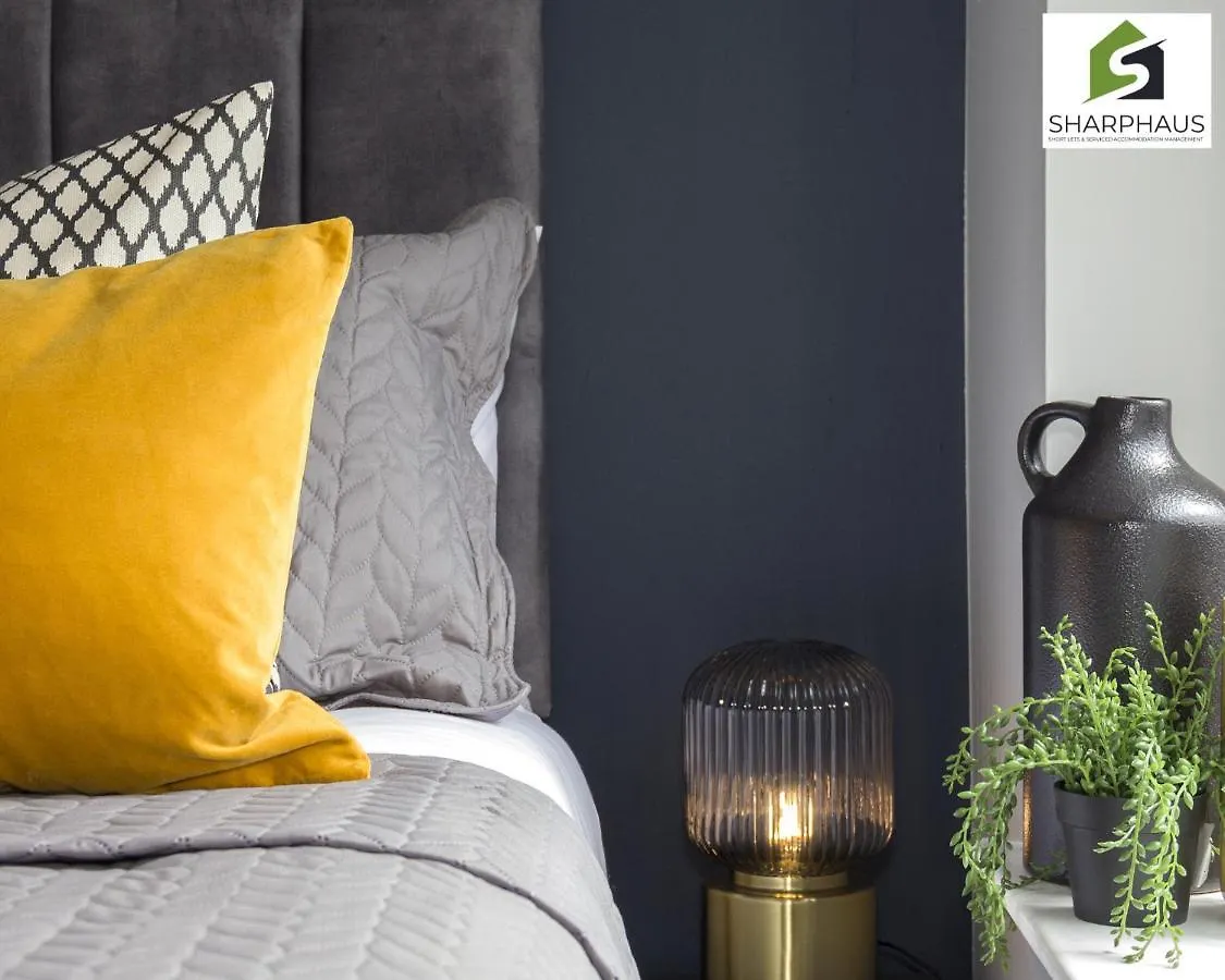 Luxury Hotel-Quality Stay In The Heart Of Brighton By Sharphaus Short Lets & Serviced Accommodation Management Apartment
